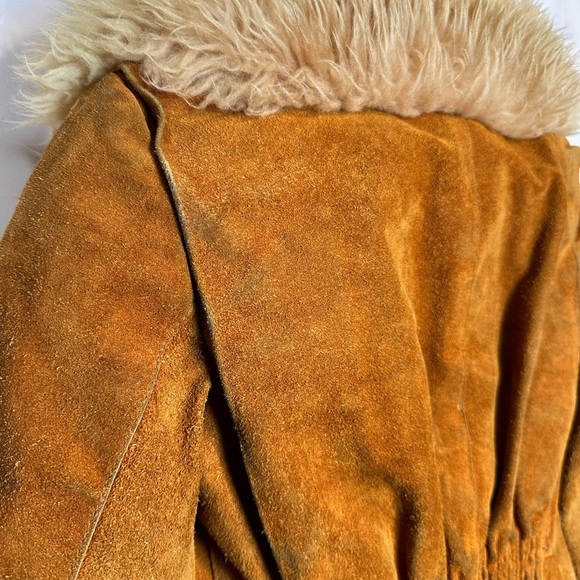 Sears Vintage Suede Fur Coat: A Timeless Piece for the Classic Fashionis… - Picture 12 of 15